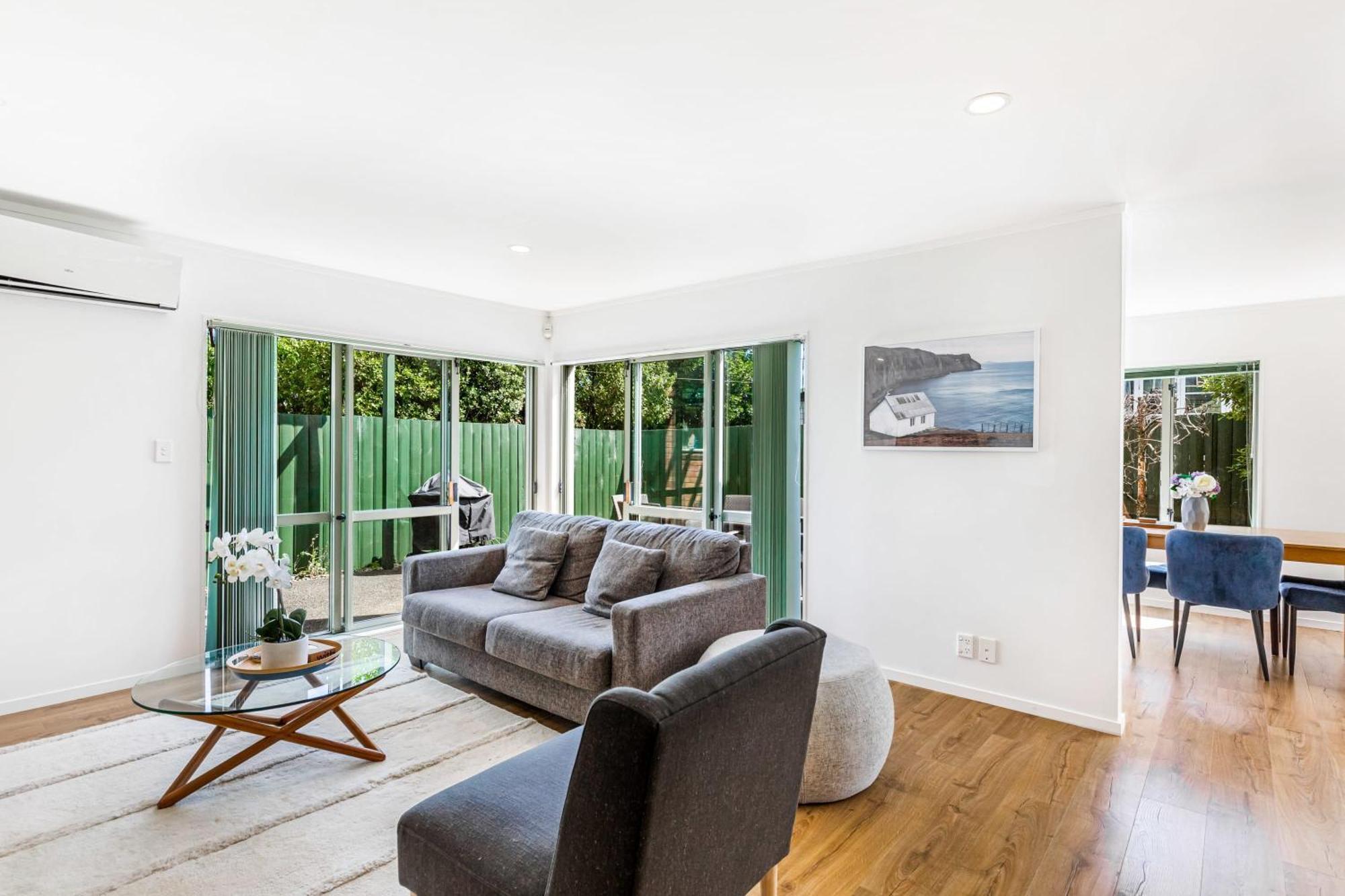 Private And Sunny 3-Bedroom Home With Parking Auckland Ngoại thất bức ảnh